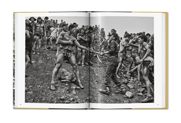 GOLD by Sebastiao Salgado