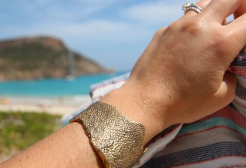 Reclaimed Metal Cuff | Small Stingray