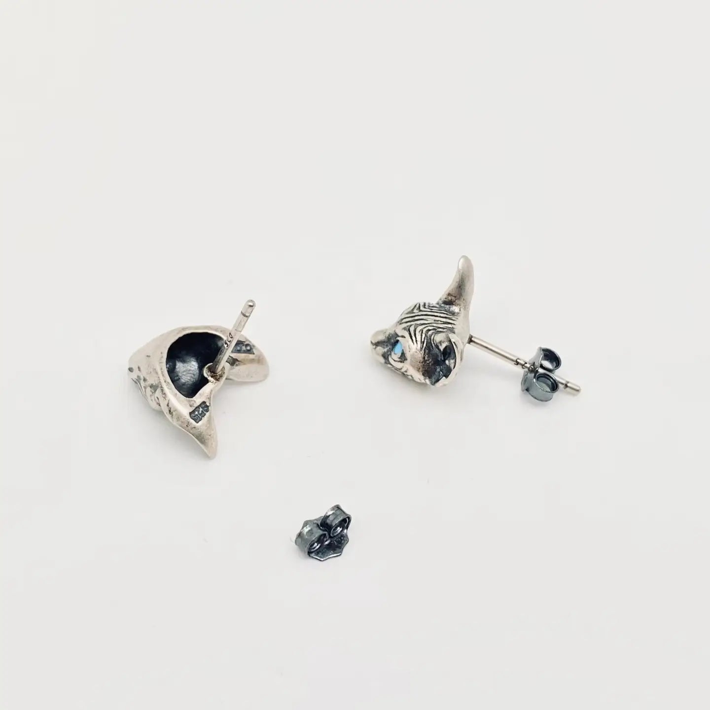 Sterling Silver Blue Eye Cat's Head Stud Earrings