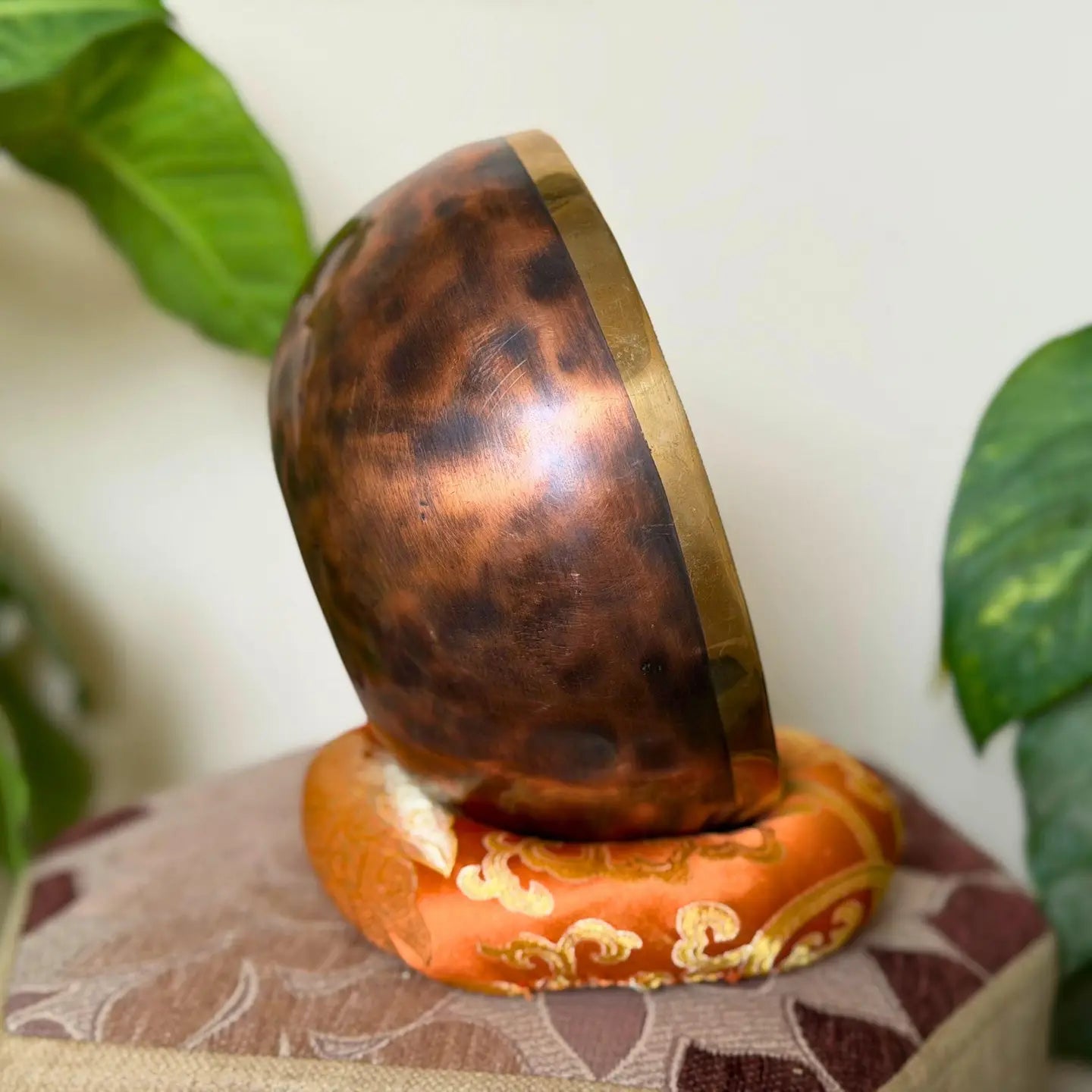 Handmade Tiger Eye Tibetan Singing Bowl – Seven Metal, Sound Healing