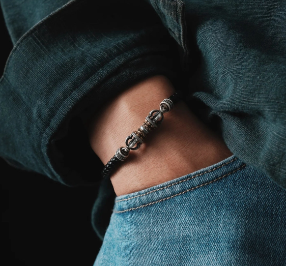 Vajra Wisdom Bracelet- Silver and Leather