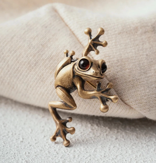 Mini Tree Frog Brooch