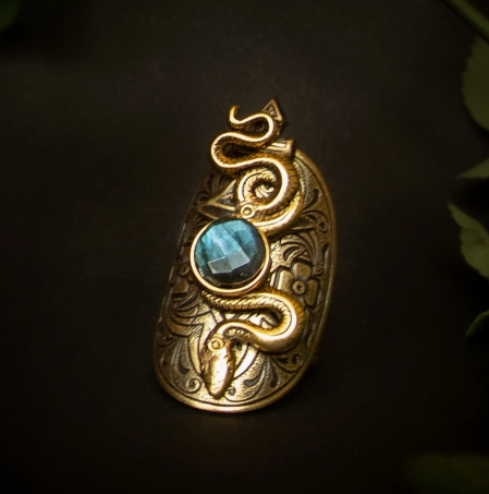 Majestic Rising Serpent Cuff Ring