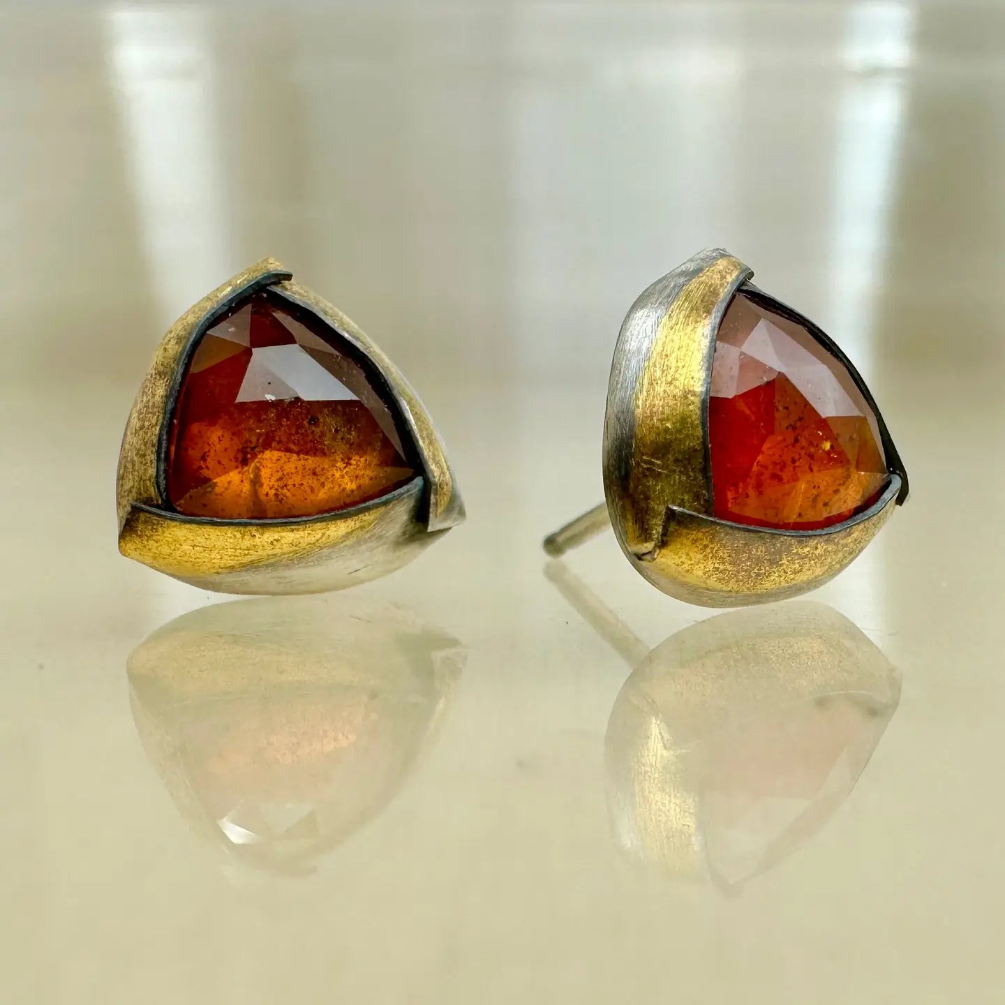 Tri Fold Studs
