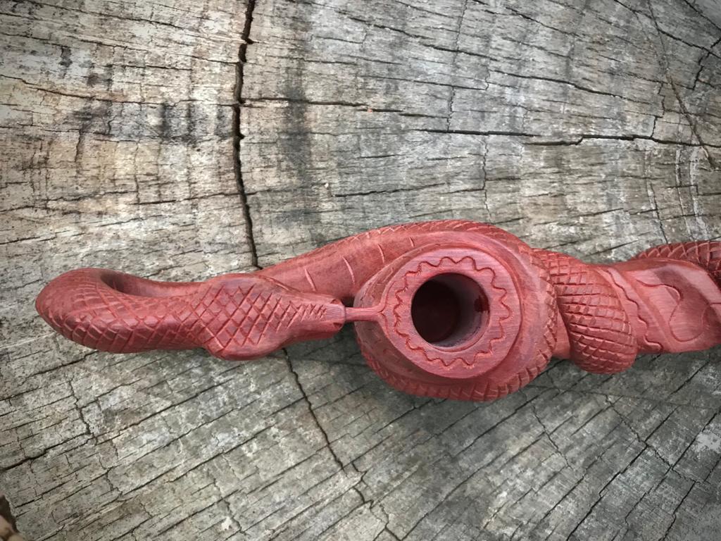 Carved Wood Pipe | Grande Collection