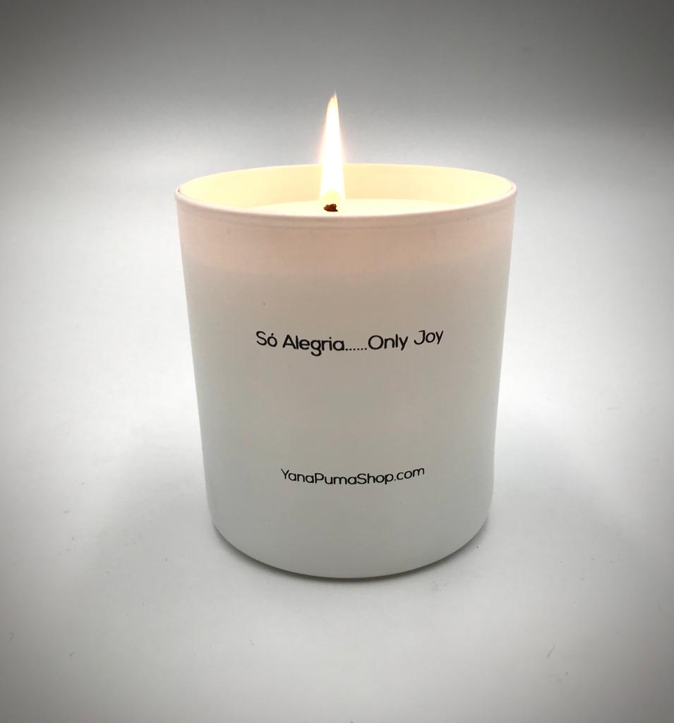 Hand Poured Yanapuma Illumina Candles