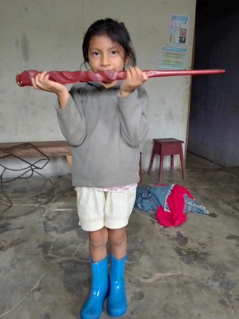 Carved Wood Pipe | Grande Collection